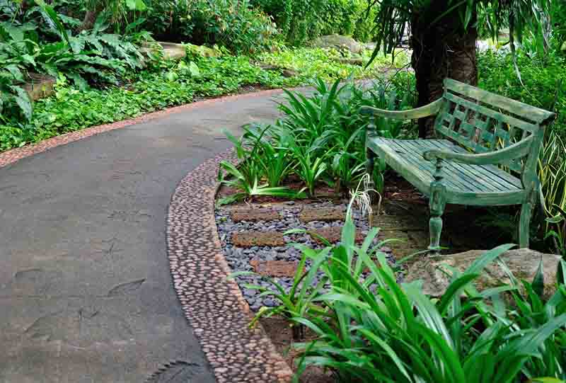 hormigón en paseo de jardín